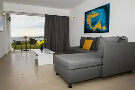 Theo Sunset Bay - 52