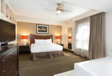DoubleTree Suites by Hilton - 61