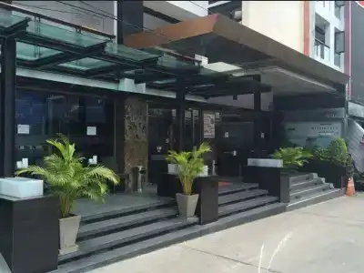 Serenotel Pattaya - 36