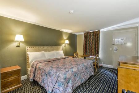 Wake Inn - 28