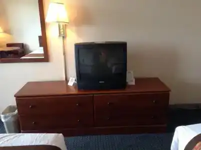 Days Inn by Wyndham Indianapolis East Post Road - 24