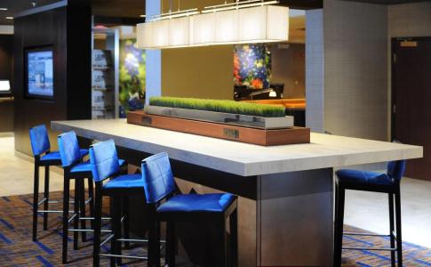 Courtyard by Marriott Dallas in Legacy Park - 23