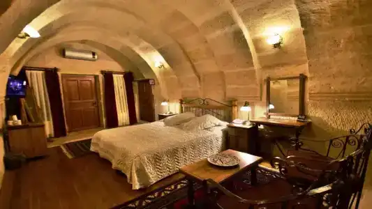 Harman Cave - 163