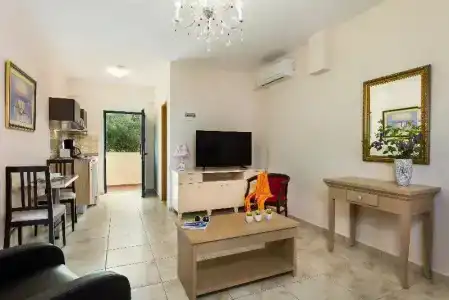 Pilot's Villas Luxury Suites - 129