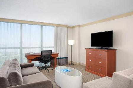 DoubleTree by Hilton Miami Airport & Convention Center - 66