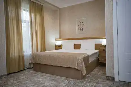Lakeside & Spa - 27