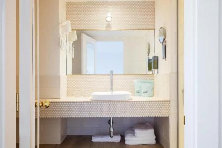 The 15th Boutique 4* - 60