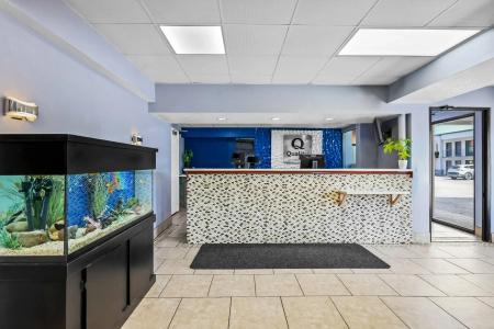 Quality Inn - 1