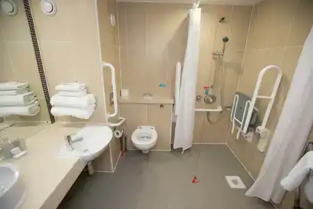 Future Inn Bristol - 37