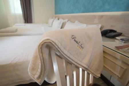 Pantai Inn - 53
