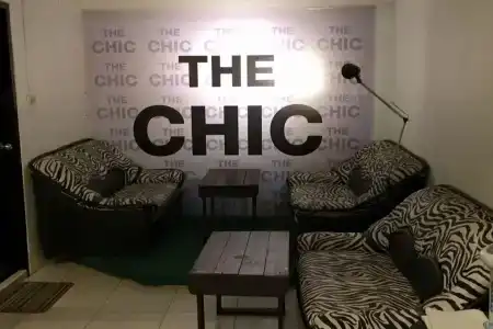The Chic Boutique - 9