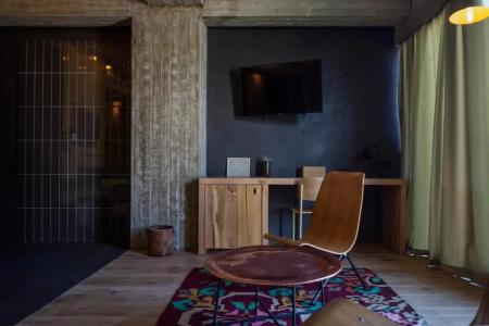 In Gallery & Spa - 76