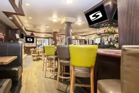 Sandman & Suites - 34