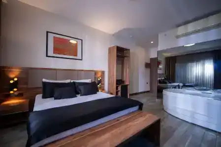 Mari Suites - 64