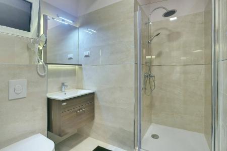 d&a Center  With Free Parking - 7