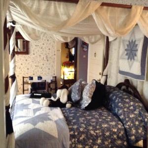 A Bed and Breakfast - 4