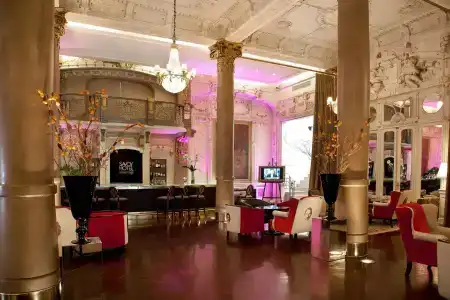 Savoy - 27