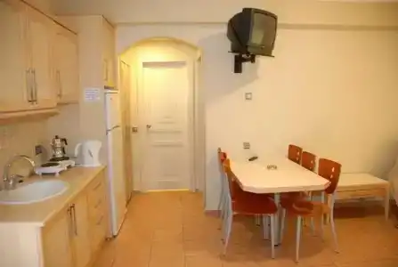 alenz suite - 41