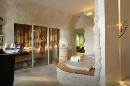 House of Time - Fancy Suites - 3