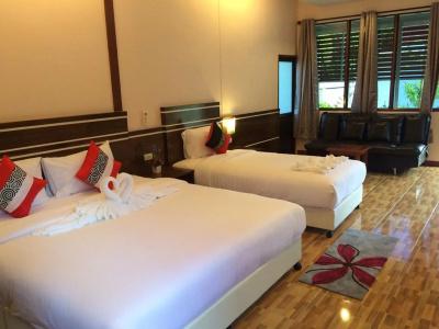 Banana Place Resort - 2