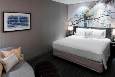 Courtyard by Marriott Downtown - 23