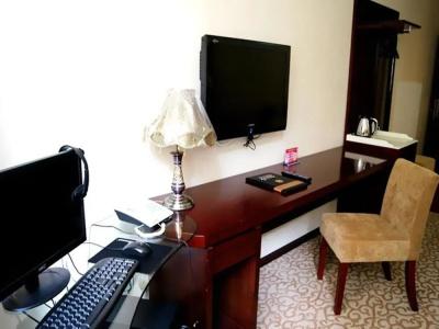 Tong Yi Business - 4