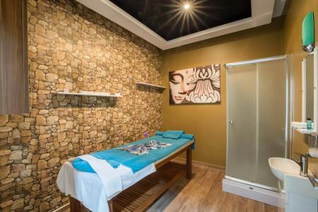 Karpalas City & Spa - 5