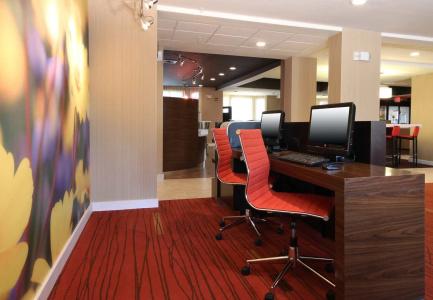 Courtyard by Marriott - 13