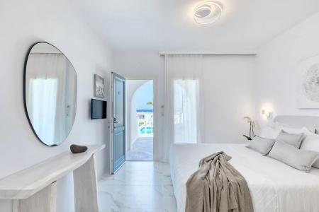 Lilly Residence-Sea View Suites, Adults Only - 4