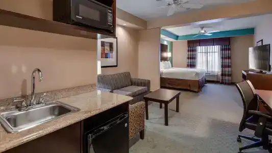 Best Western Plus Suites - 36