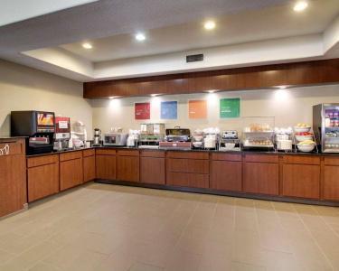 Comfort Suites South - 21