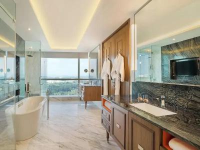 Le Meridien - 144