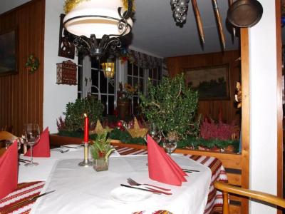 Waldund Restaurant Lemberg - 10
