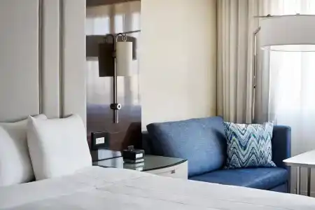 Irvine Marriott - 99