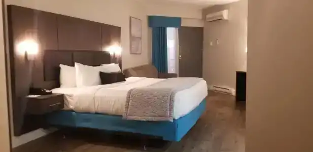 Best Western-Montreal & Conference Centre - 57