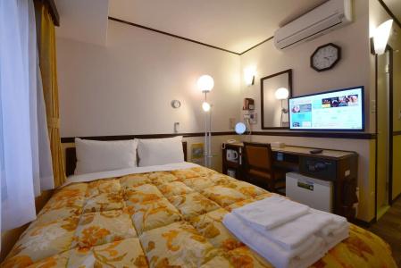 Toyoko Inn-eki Nishiguchi Hiroba - 14