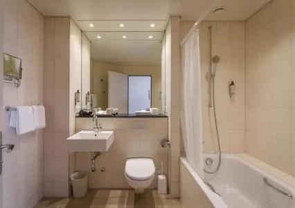 Schweizerhof Basel - 73