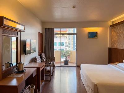 Golden Beach Pattaya - 52