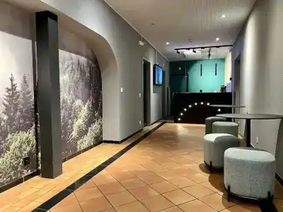 Merkur - West Station Lodge - 14