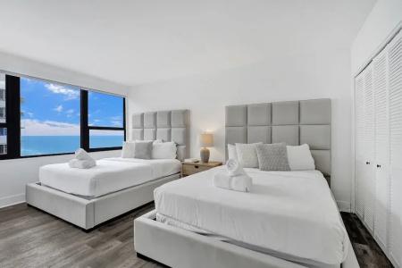 The Alexander All Suites - 142