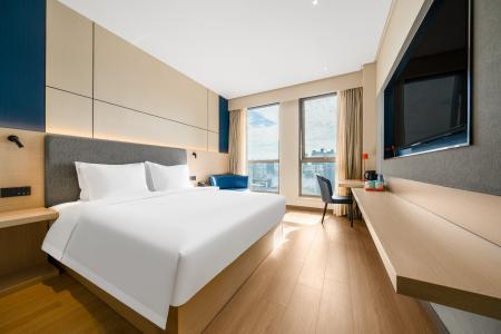 Holiday Inn Express Chongqing Guanyinqiao , an IHG - 24