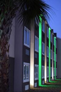 Quality Inn & Suites - - 27