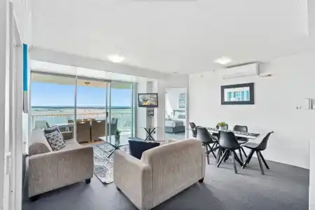 Crystal Bay On The Broadwater - 206