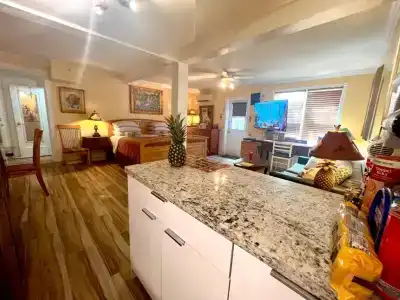 Villa Sinclair Beach Suites and Spa - 57