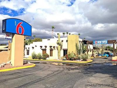 Super Inn - 8
