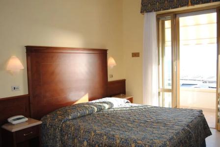 Capri & Residence - 11