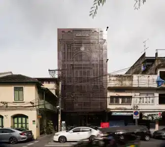 Issara by D Hostel - 0