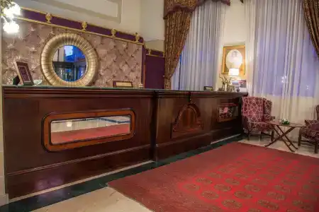 Ax The Victoria - 2