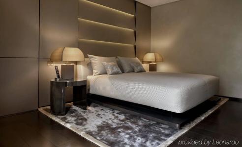 Armani Milano - 16
