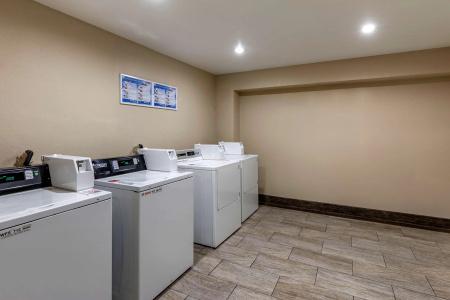 Best Western Plus Las Vegas West - 33
